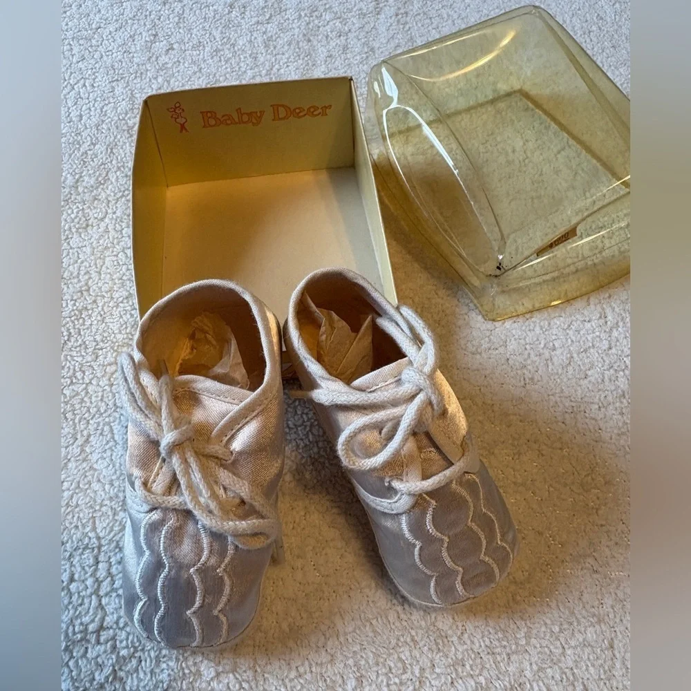 Vintage Satin Baby Baptismal Shoes , Elegant White. Unworn/ Like New